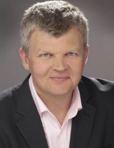 Adrian Chiles novio de Catherine Tate