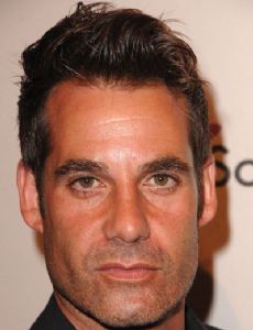 Adrian Pasdar novio de Cecilia Peck