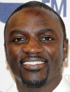 Akon amante de Foxy Brown