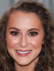 Alexa PenaVega esposa de Sean Covel