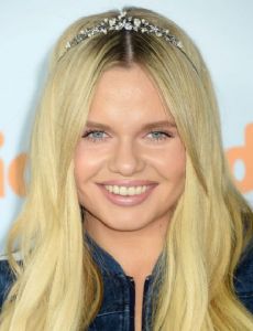 Alli Simpson