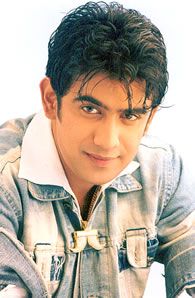 Amit Sadh novio de Niharika Khan