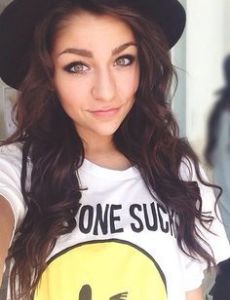 Andrea Russett novia de Kian Lawley