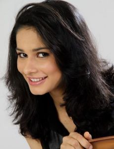 Aneri Vajani amante de Kunal Jaisingh