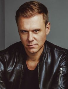 Armin van Buuren esposo de Erika van Thiel