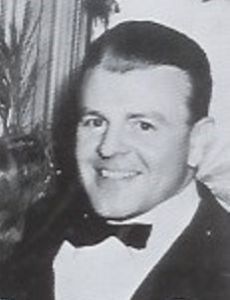 Arthur Farnsworth (i) esposo de Bette Davis