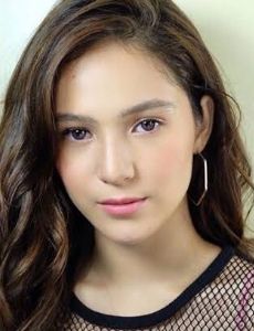 Barbie Imperial novia de Paul Salas