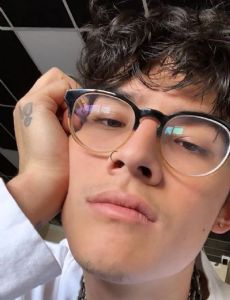 Brandon Arreaga novio de Charlotte Dean