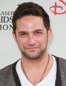 Brandon Barash esposo de Isabella Devoto