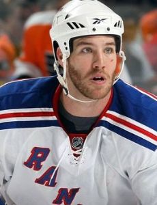 Brandon Prust amante de Michelle Trachtenberg