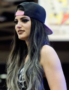 Saraya-Jade Bevis esposa de Dos Caras, Jr.