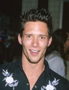 Bryan Kirkwood novio de Nicholle Tom