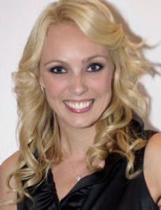 Camilla Dallerup esposa de Kevin Sacre