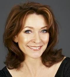 Cherie Lunghi amante de Melanie Hughes