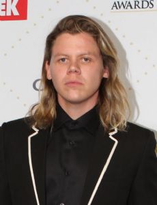 Conrad Sewell novio de Alli Simpson