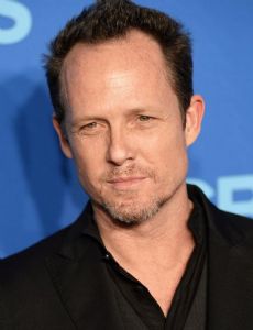 Dean Winters amante de Maggie Marzigliano