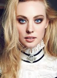 Deborah Ann Woll esposa de Jim Parrack