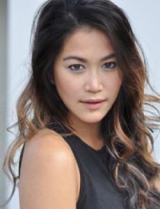 Dianne Doan amante de Booboo Stewart