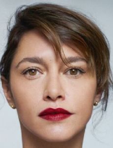 Emma de Caunes esposa de Sinclair