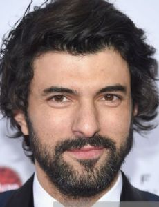 Engin Akyürek novio de Cansu Taskin