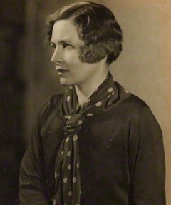 Evelyn Irons