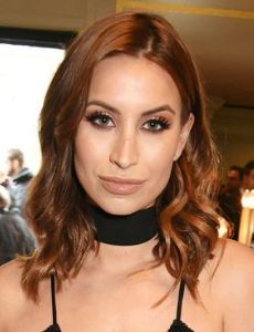 Ferne McCann novia de Arthur Collins