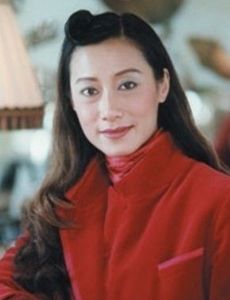 Flora Cheung esposa de Russell Wong
