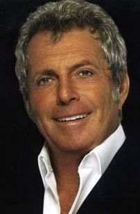 Gianni Russo novio de Dionne Warwick