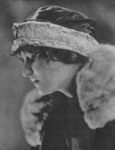 Gypsy O'Brien novia de Alla Nazimova