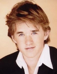 Haley Joel Osment amante de Mae Whitman