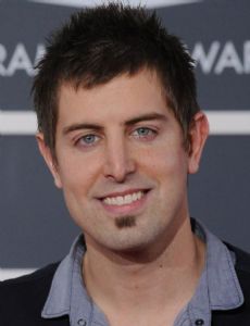 Jeremy Camp esposo de Adrienne Camp