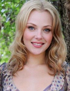 Jessica Marais novia de James Stewart