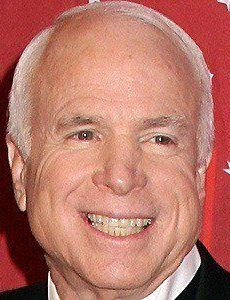 John McCain novio de Connie Stevens