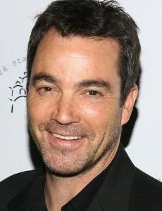 Jon Tenney esposo de Teri Hatcher