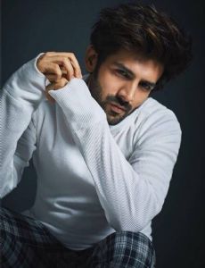 Kartik Aaryan novio de Janhvi Kapoor