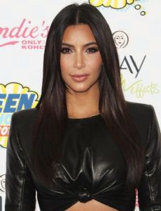 Kim Kardashian West esposa de Ye