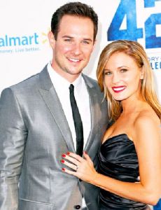 Kristen McMullen esposa de Ryan Merriman