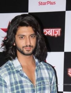 Kunal Jaisingh amante de Aneri Vajani