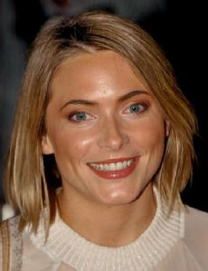 Lisa Rogers novia de Stuart Cable