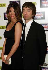 Louise Jones novia de Noel Gallagher