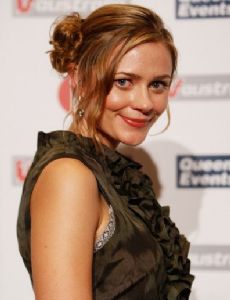 Maeve Dermody novia de Sam Worthington