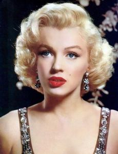 Marilyn Monroe novia de Joseph M. Schenck