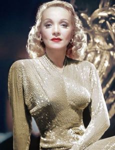 Marlene Dietrich amante de Kirk Douglas