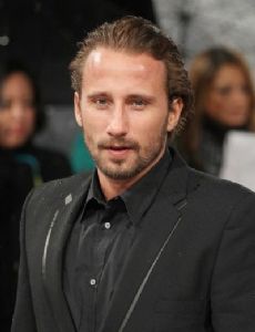 Matthias Schoenaerts amante de Pia Miller