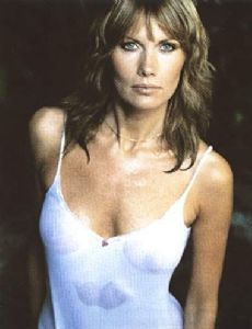 Maud Adams amante de Bruce Dern