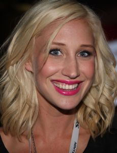 Maude Garrett amante de Joel Edgerton