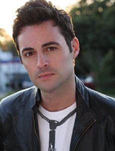 Max Von Essen novio de Neil Patrick Harris