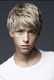 Mitch Hewer amante de Emily Parr