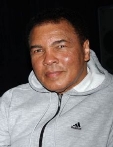 Muhammad Ali novio de Dee Dee Sharp