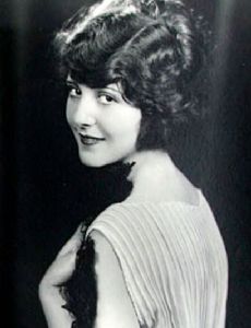 Patsy Ruth Miller esposa de Tay Garnett